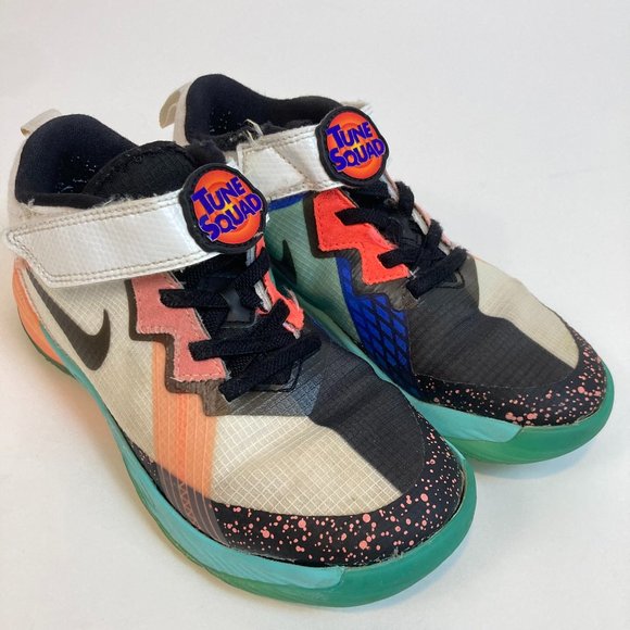Tune Squad Lebron Space Jam NIKE LEBRON 17 LOW 